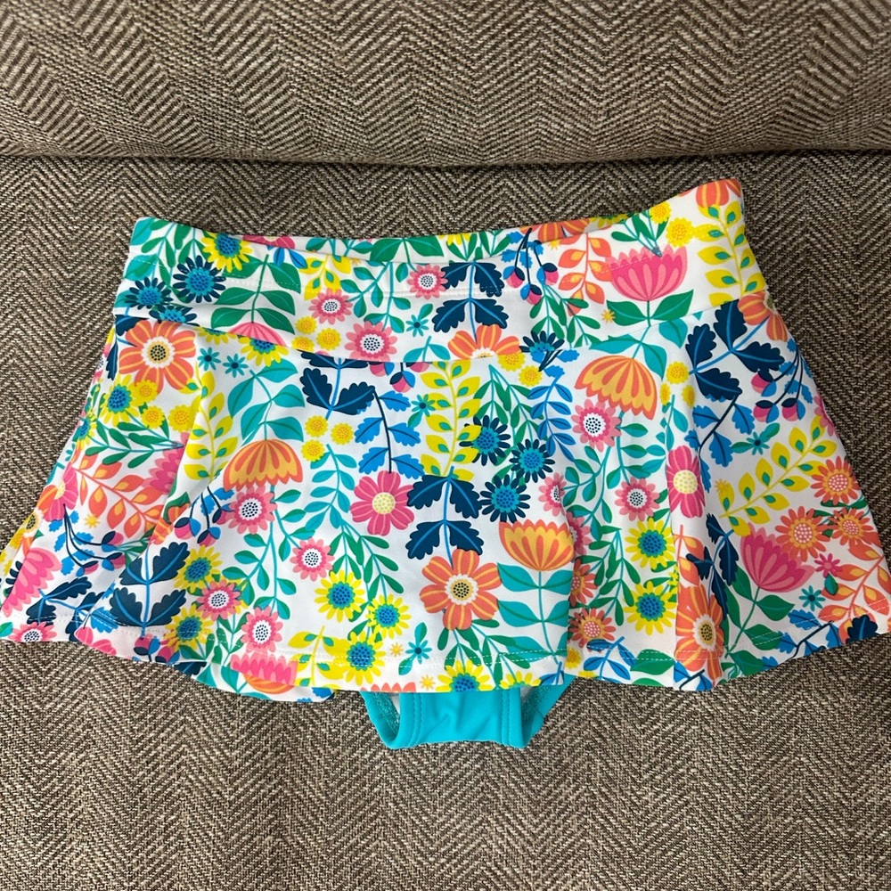 Hanna Anderson Floral Patterned Swim Skirt size 8 (130)